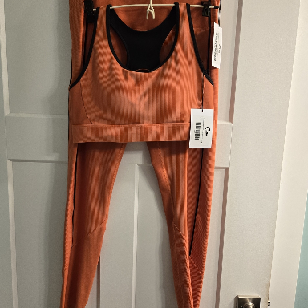 ZYIA Orange Women's Ribbed 7/8 Leggings and Top Set